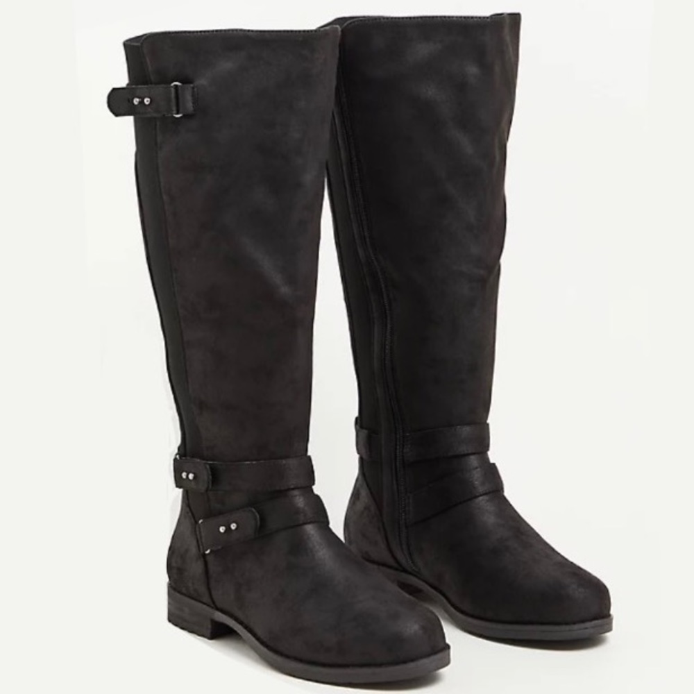 TORRID BLACK STRAPPY KNEE BOOT (WW)